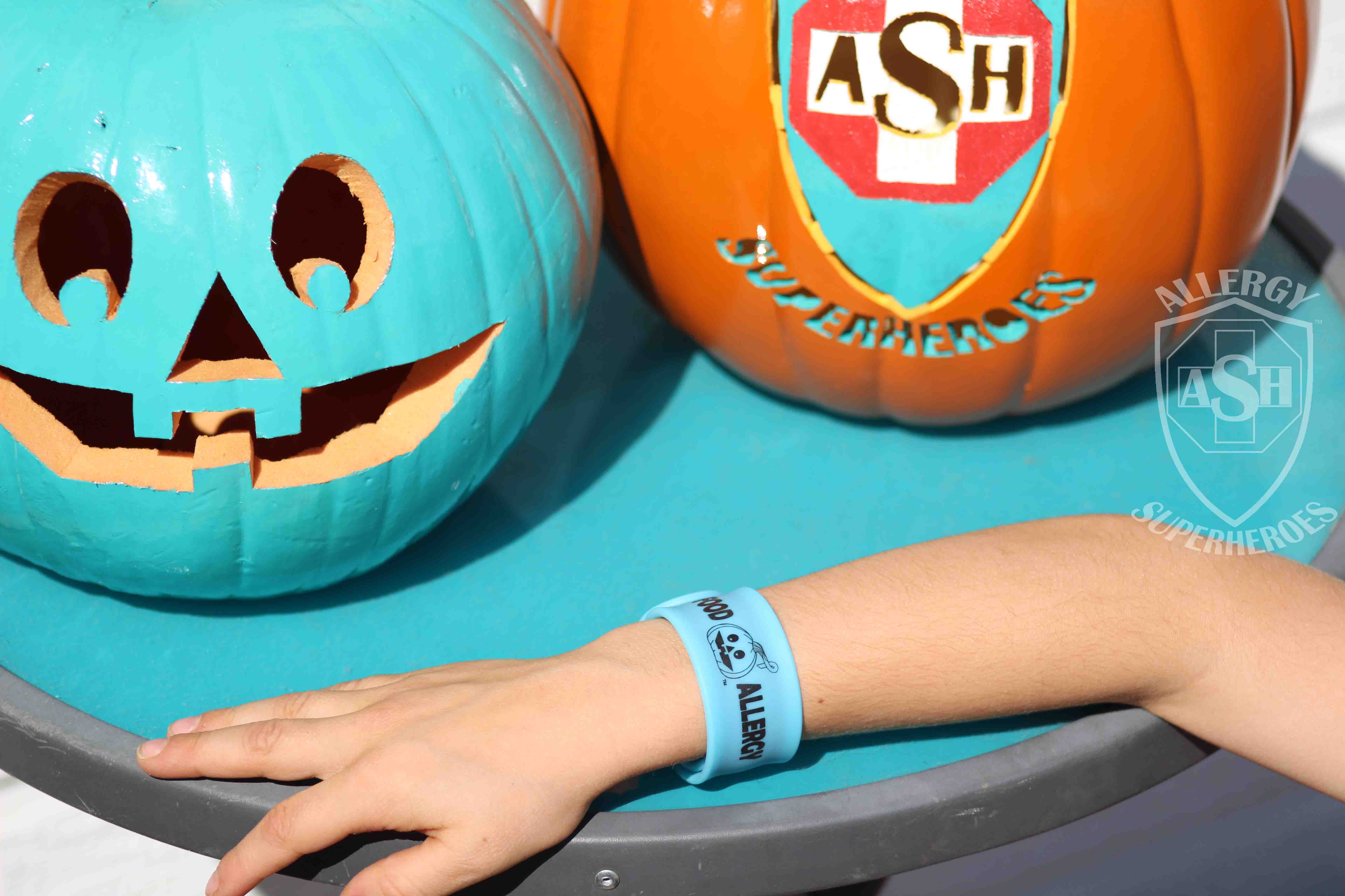 Glow in the Dark Teal Pumpkin Slap Bracelet from Allergy Superheroes