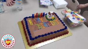The birthday cake at a food allergy inclusive birthday party by Allergy Superheroes.
